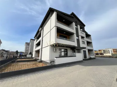 Vanzare apartament 3 camere Giroc - foto 14