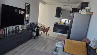 Vanzare apartament 3 camere Giroc - foto 2