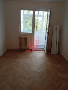 Apartament 3 camere nedecomandat Alexandru cel Bun - foto 2