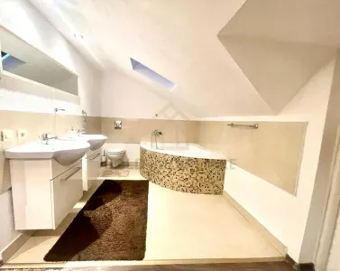Apartament 3 camere pe 2 nivele zona Marul de Aur - foto 9