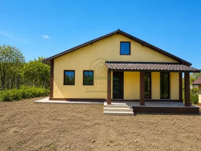 Casa 4 camere Voinesti Iasi 500 mp teren - Voinesti