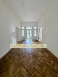Inchiriere casa 4 camere plus dependinte in Ploiesti, zona ultracentrala - foto 3