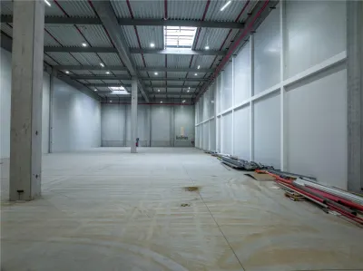 Spatiu Industrial - 5000 mp - Logistica - Productie - Depozitare - foto 2