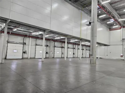 Spatiu Industrial - 3200 mp - Logistica - Depozitare - Distributie - foto 11