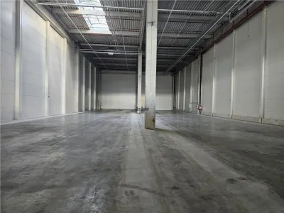 Spatiu Industrial - 1200 mp - Productie - Depozitare - Distributie - foto 13