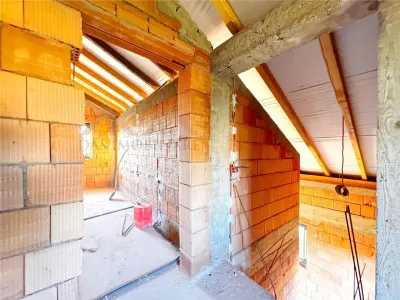 Schimb cu apartament, casa noua cu etaj, in cartier nou Tautii Magheraus - foto 2