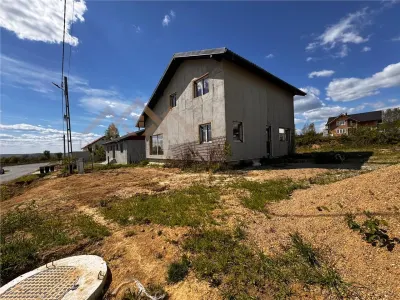 Schimb cu apartament, casa noua cu etaj, in cartier nou Tautii Magheraus - foto 14