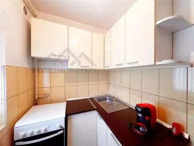 Garsoniera etaj 1, str. Motorului - foto 6