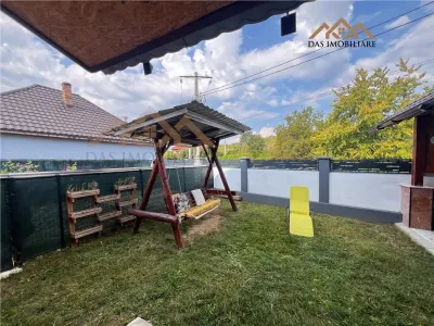 Casa P+M cu garaj si curte,Tautii Magheraus , - Tautii-Magheraus