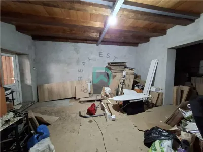 Casa si curte,  Bartolomeu  Brasov - foto 8