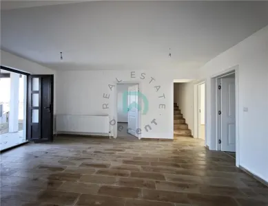 Casa 5 camere, intrare Bod, Brasov - foto 3