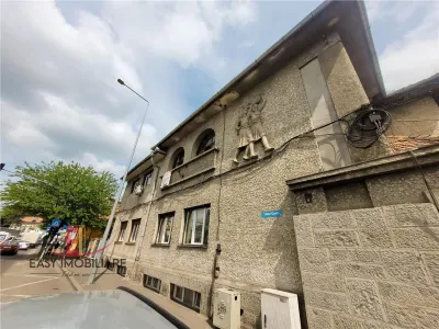 Apartament 4 camere , Piata Matei Corvin , 95mp , Semi-Central - Targu Mures