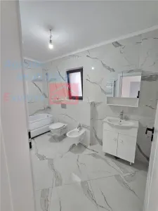 Casa noua, finalizata, intabulata, la iesire din Letcani - foto 21