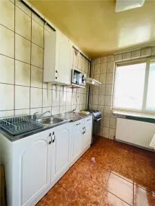 VANZARE APARTAMENT 2 CAMERE CENTRALA PROPRIE BLOC REABILITAT  ZONA GARA DE NORD SECTOR 1 - foto 4