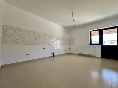 Vila cu 3 camere si 420mp teren in Lunca Cetatuii - foto 4
