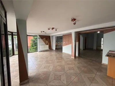 De vanzare Spatiu Comercial - foto 2