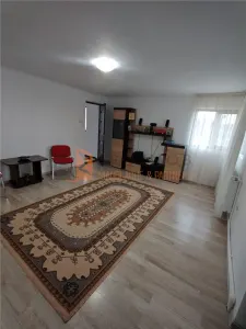 Casa tip parter zona Sapoca - foto 9