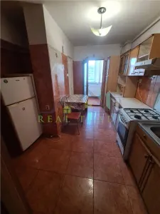 Apartament 3 camere Racadau- Carpatilor - foto 3