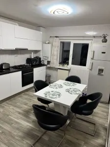 Apartament 3 camere renovat intrare Racadau - foto 3