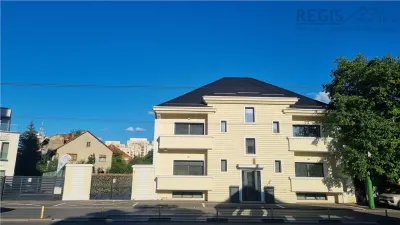 Vila - Bloc modern de 11 camere zona Centrul Civic , Onix - foto 4