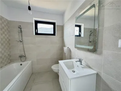 Casa noua de vanzare | 3 dormitoare | curte | parter - foto 11