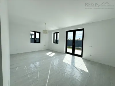 Casa noua de vanzare | 3 dormitoare | curte | parter - foto 3