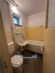 CENTRU BLOC GULIVER 3 CAMERE  LIBER ETAJ INTERMEDIAR - foto 6