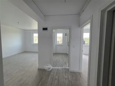 Apartament 2camere Bucium + curte 35mp - foto 3