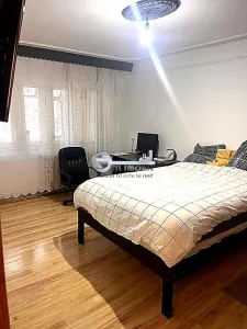 Vanzare Ap. 3 camere,decomandat ,zona Dacia - foto 2