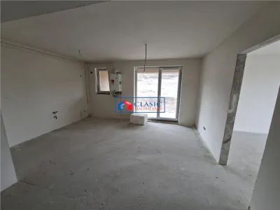 Vanzare apartament 2 camere zona Sesul de Sus Floresti - Floresti