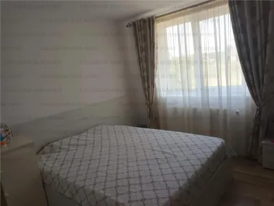 Apartament 3 camere, 2 bai-Urban Coresi - foto 5