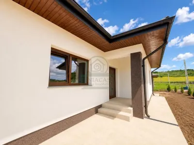 Casa Tomesti Iasi 4 camere , BECI, 500 mp teren - Tomesti