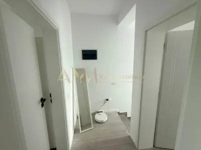 Vanzare 1/2 duplex 3 camere Sag - foto 14