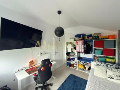 Vanzare 1/2 duplex 3 camere Sag - foto 6