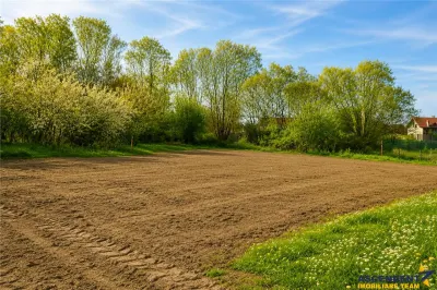Teren 1.700 mp intravilan, natura, vecinatati bune, potential dublu, Lunca Calnicului - foto 3