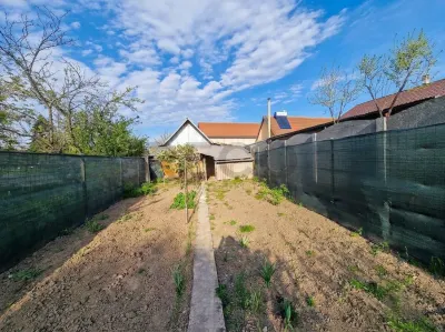 RECO Casa cu 2 camere+living, renovata complet, in Episcopia Bihor - foto 17