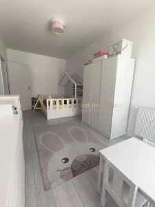 Vanzare apartament 3 camere Giroc - foto 3