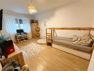 Giroc, duplex, 4 camere, 2 bai, curte, terasa, garaj - foto 3