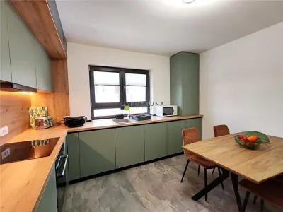 Casa moderna,  singura in curte - Izvor - foto 5