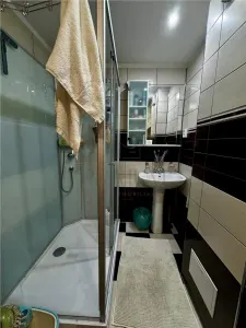 Fabric, apartament 2 camere, decomandat, centrala proprie - foto 12