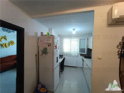 Apartament modern cu 4 camere plus boxa, cu SU de 75mp, parter/4, zona OZANA, la 10 , 15 minute pietonal de statia de metrou 1 Dec 1918. - foto 6