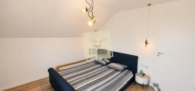 Casa individuala cu 4 dormitoare si panouri fotovoltaice – Sura Mare - foto 15