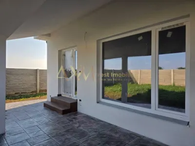 Vanzare 1/2 duplex 3 camere Mosnita Noua - foto 4