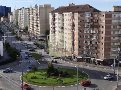 Apartament cu 4 camere 2 bai balcon si pivnita de vanzare pe Mihai Viteazu din Sibiu - Sibiu