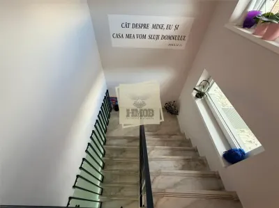 Casa individuala  moderna cu 4 camere terasa inchisa 2 bai - foto 13