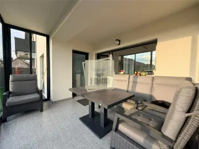 Casa individuala  moderna cu 4 camere terasa inchisa 2 bai - foto 6