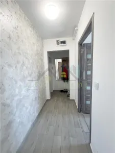 Apartament 2 camere renovat, mobilat,  etaj intermediar zona Grivitei - foto 5