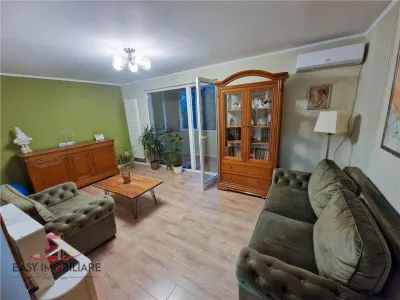 Apartament 3 camere, renovat, UMF, Spital, central,  lift,  Targu Mures - foto 2