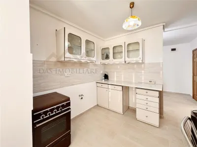 Apartament 3 camere, decomandat, etaj 4, Vlad Tepes - foto 2