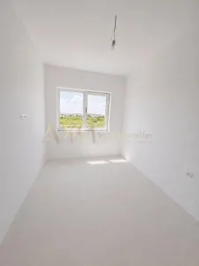 Vanzare apartament 2 camere Giroc - foto 2